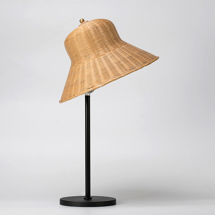 Lámpara de mesa LED con forma de sombrero de hierro y bambú Art Deco moderno para dormitorio 