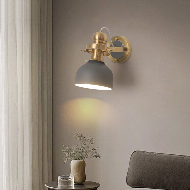 Zeitgenössische industrielle Eisen-Schalenförmige 1-Licht-Wandleuchte für das Wohnzimmer 
