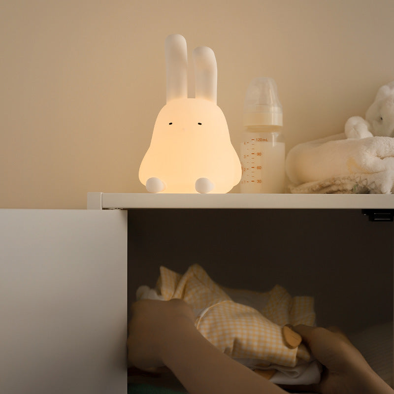 Zeitgenössische kreative ABS-Silikon-Hasen-LED-Nachtlicht-Tischlampe für das Schlafzimmer 