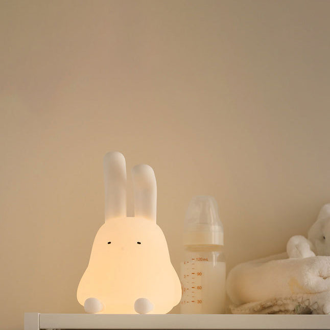 Zeitgenössische kreative ABS-Silikon-Hasen-LED-Nachtlicht-Tischlampe für das Schlafzimmer 