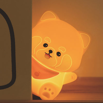 Lampe de table contemporaine en silicone créatif et ABS avec lumière LED en forme de panda pour chambre 