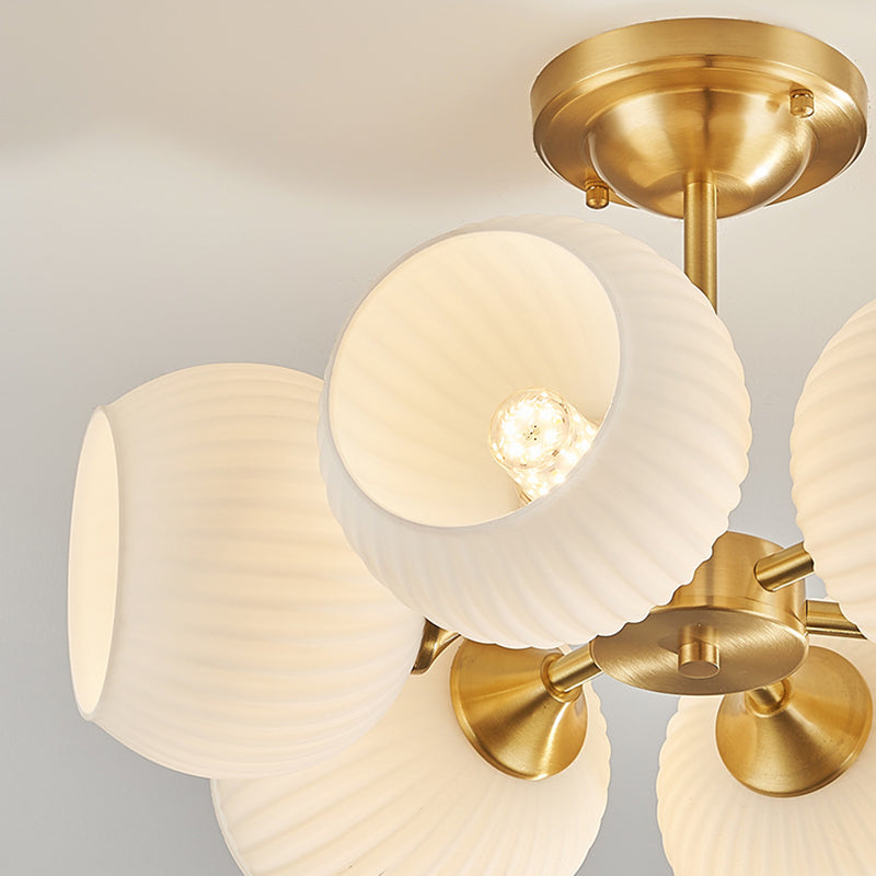 Moderne minimalistische Deckenleuchte mit ganz aus Kupfer bestehendem gestreiftem Glaskugel-Schirm, 4/6-Licht, für das Wohnzimmer 