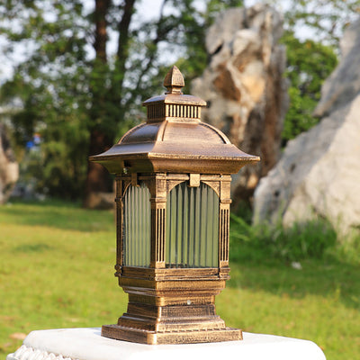 Lumière extérieure de jardin à tête de poteau à 1 ampoule rectangulaire rayée en aluminium et verre européen traditionnel 