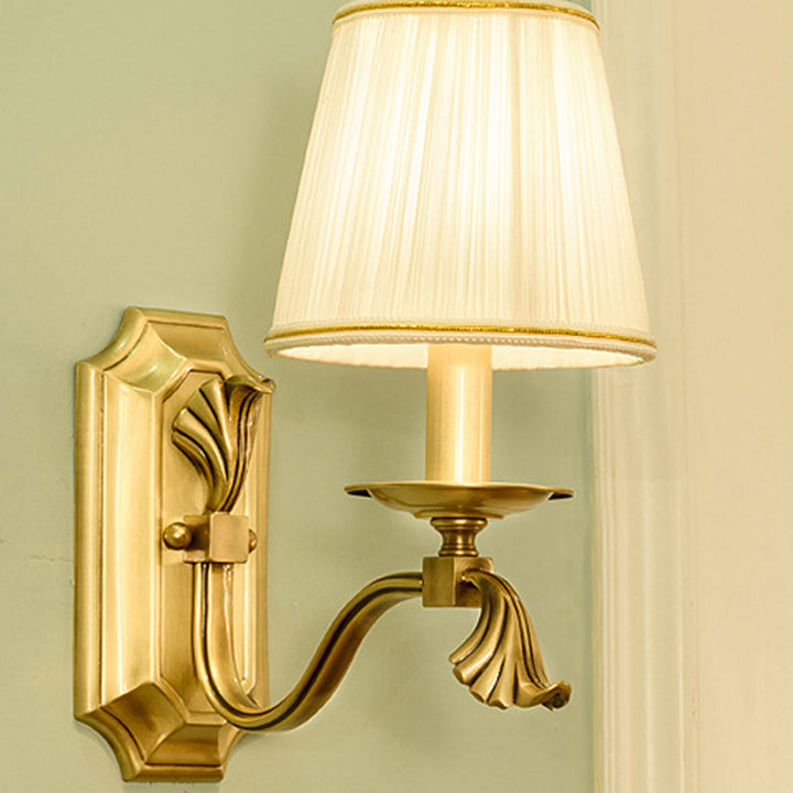 Applique murale 1/2 lumière avec support de bougie et abat-jour en tissu rayé en laiton européen traditionnel pour salon 