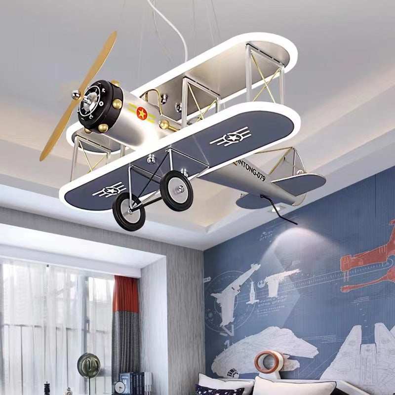 Zeitgenössischer kreativer Kinder Eisenharz Acryl Flugzeug LED Kronleuchter für Schlafzimmer 