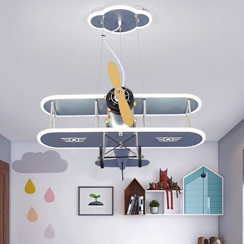 Zeitgenössischer kreativer Kinder Eisenharz Acryl Flugzeug LED Kronleuchter für Schlafzimmer 