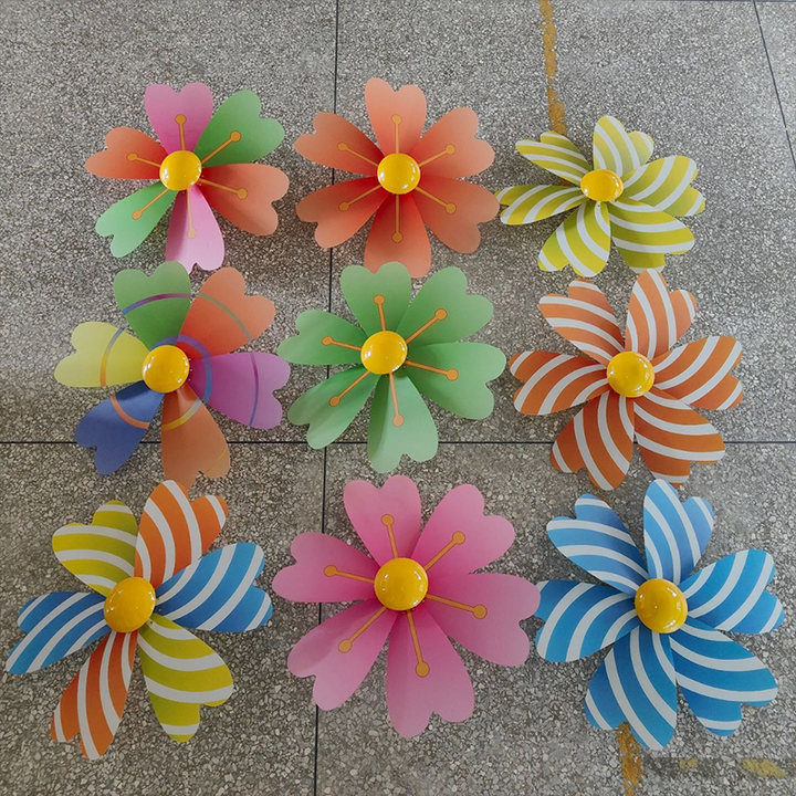 Modern Art Deco Waterproof PC Flower-Shaped Wind Spinner LED Outdoor Landscape Light For Garden