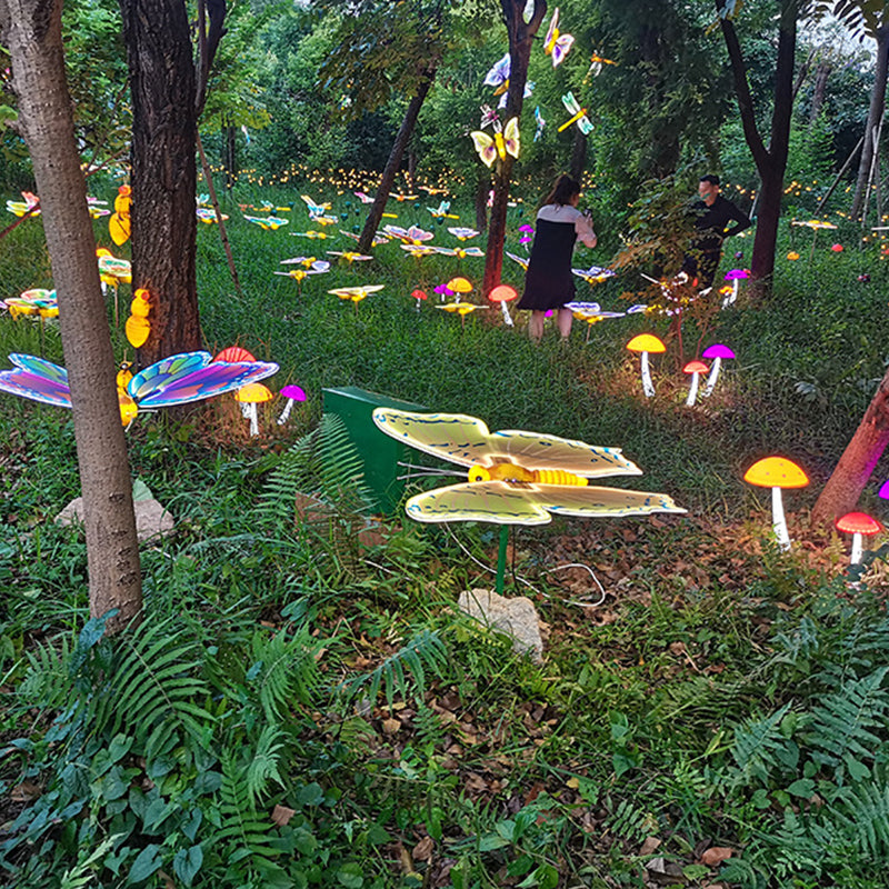 Modern Art Deco Waterproof ABS Flapping Wings Animated Butterfly LED Outdoor Landscape Stake Light For Garden