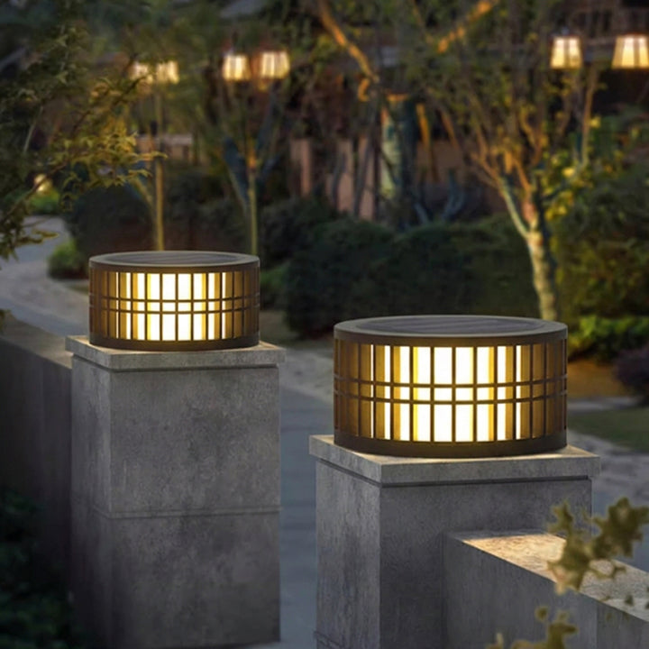Modern Minimalist Stainless Steel Acrylic Cylindrical LED Outdoor Light For Garden