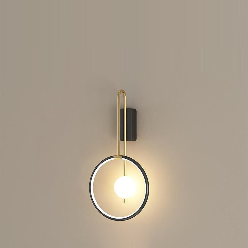 Applique murale LED ronde en métal et acrylique nordique contemporain pour chambre et salon 