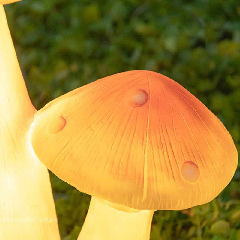 Zeitgenössische kreative LED-Außenleuchte aus Harz und Fiberglas in Pilzform mit solarbetriebenem, wasserdichtem Design für Garten und Terrasse 
