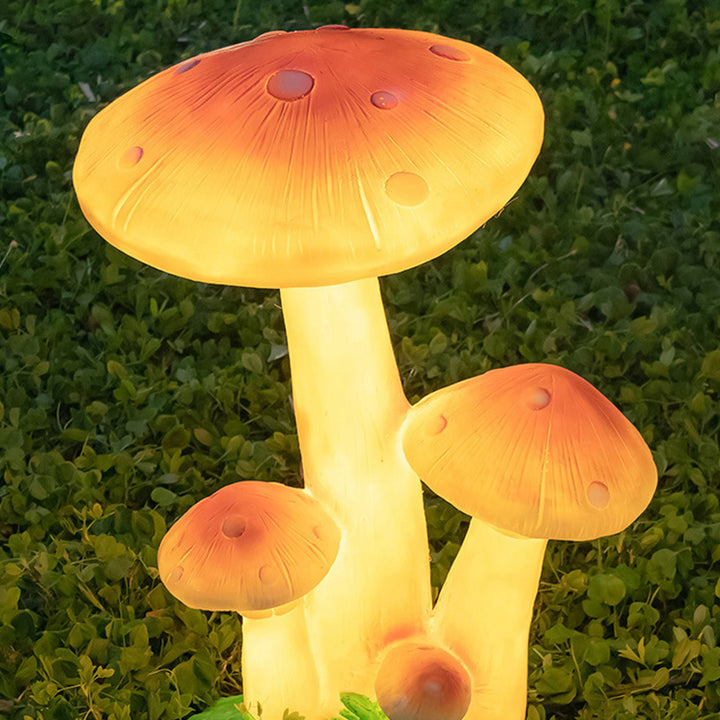 Zeitgenössische kreative LED-Außenleuchte aus Harz und Fiberglas in Pilzform mit solarbetriebenem, wasserdichtem Design für Garten und Terrasse 