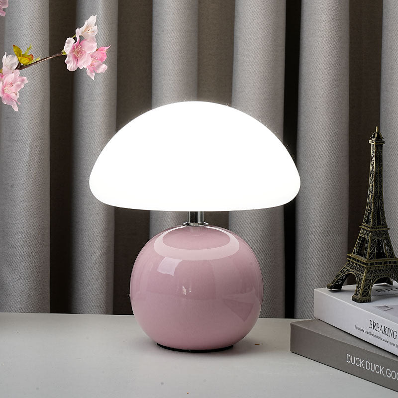 Lampe de table LED en céramique Art Déco moderne en forme de champignon et moulage rotatif pour chambre et salon 