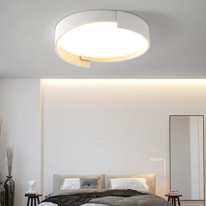 Contemporary Nordic Iron & Acrylic Round LED Flush Mount Ceiling Light With High Light Transmission For Bedroom & Living Room