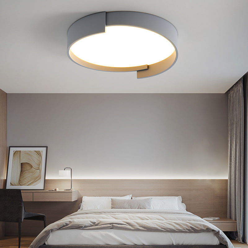 Contemporary Nordic Iron & Acrylic Round LED Flush Mount Ceiling Light With High Light Transmission For Bedroom & Living Room