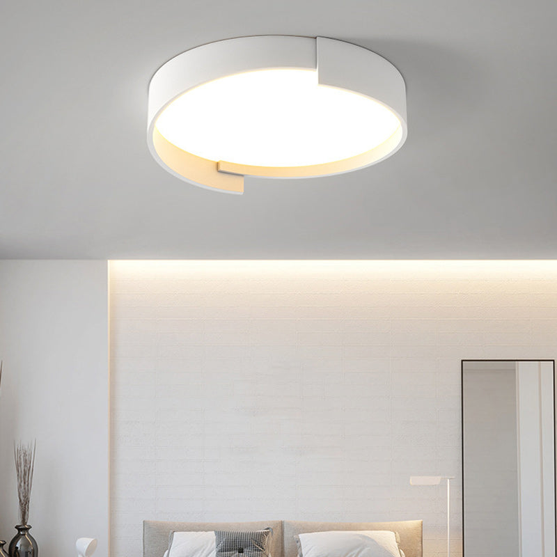 Contemporary Nordic Iron & Acrylic Round LED Flush Mount Ceiling Light With High Light Transmission For Bedroom & Living Room