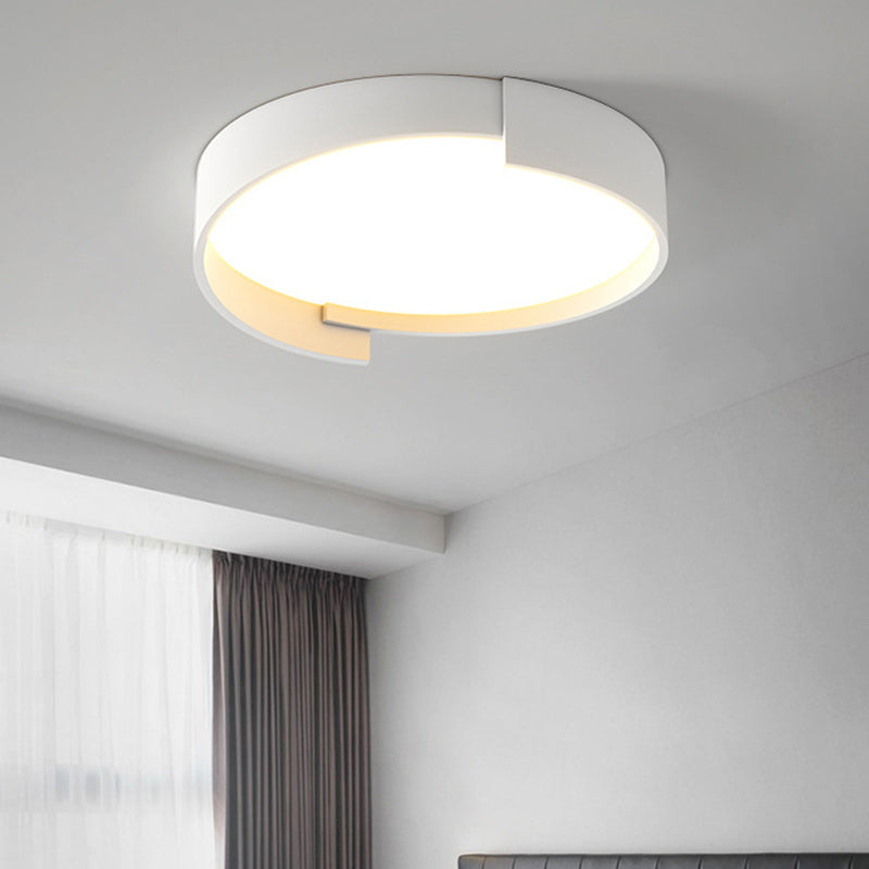 Contemporary Nordic Iron & Acrylic Round LED Flush Mount Ceiling Light With High Light Transmission For Bedroom & Living Room
