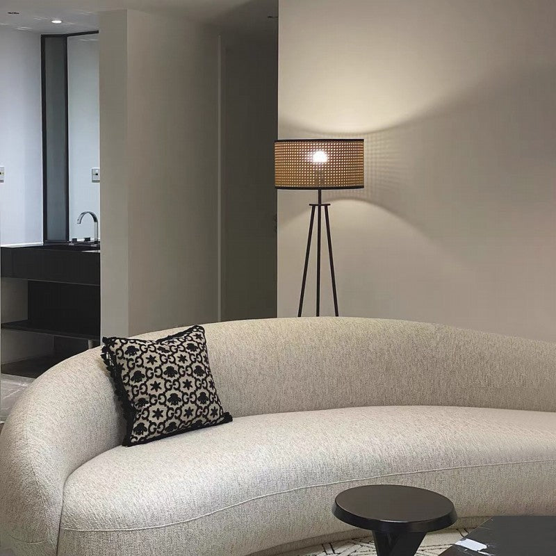 Lampe de sol moderne minimaliste en rotin avec abat-jour cylindrique en fer à 1 lumière pour chambre et salon 