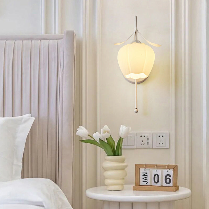 Traditional French Iron Glass Acrylic Floral 1-Light Wall Sconce Lamp For Bedroom And Living Room