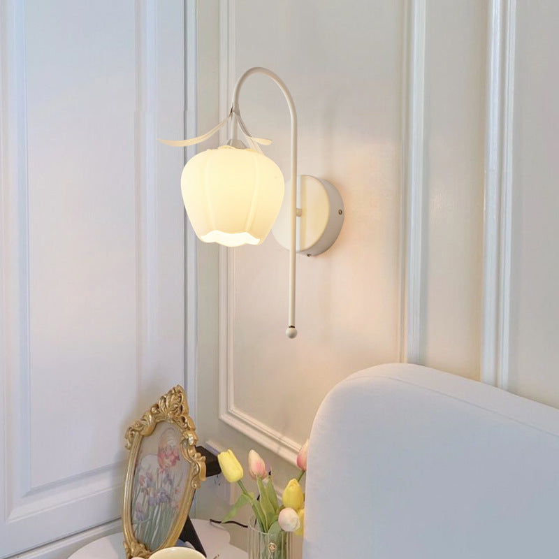 Traditional French Iron Glass Acrylic Floral 1-Light Wall Sconce Lamp For Bedroom And Living Room