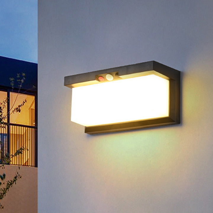Lámpara de aplique de pared LED rectangular moderna minimalista solar e impermeable de plástico y PC para exteriores, patio y jardín 