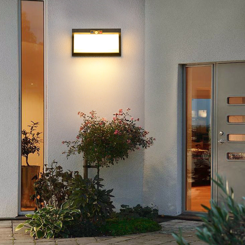 Lámpara de aplique de pared LED rectangular moderna minimalista solar e impermeable de plástico y PC para exteriores, patio y jardín 
