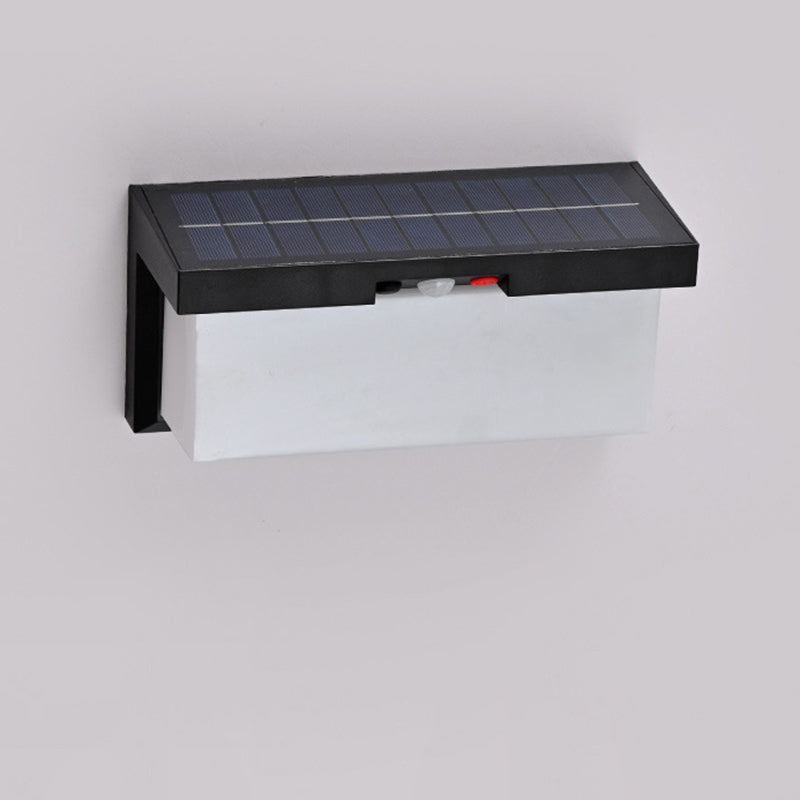 Lámpara de aplique de pared LED rectangular moderna minimalista solar e impermeable de plástico y PC para exteriores, patio y jardín 