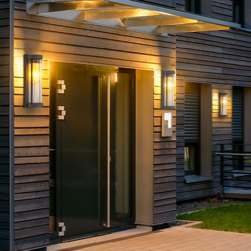 Moderne minimalistische wasserdichte Edelstahl- und Glaszylinder 1-Licht-Wandleuchte für Außenbereich &amp; Garten 