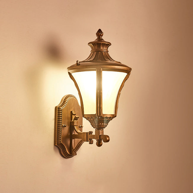 Traditional European Aluminum &amp; Glass Conical 1-Light Waterproof Wall Sconce Lamp For Outdoor Garden &amp; Patio