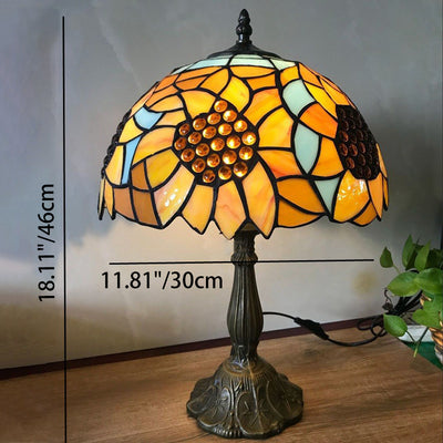 Traditionelle Tiffany Eisen- & Buntglas-Kegeltischlampe 1-Licht für Schlafzimmer und Wohnzimmer 