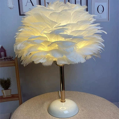 Lampe de table ronde contemporaine nordique en plume, fer et céramique à 1 lumière pour chambre et salon 