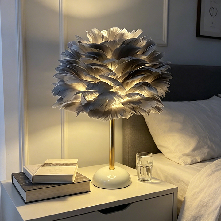 Lámpara de mesa contemporánea nórdica de plumas, hierro y cerámica redonda de 1 luz para dormitorio y sala de estar 