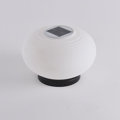 Lumière extérieure moderne minimaliste PE ovale à LED solaire et étanche pour jardin et patio 