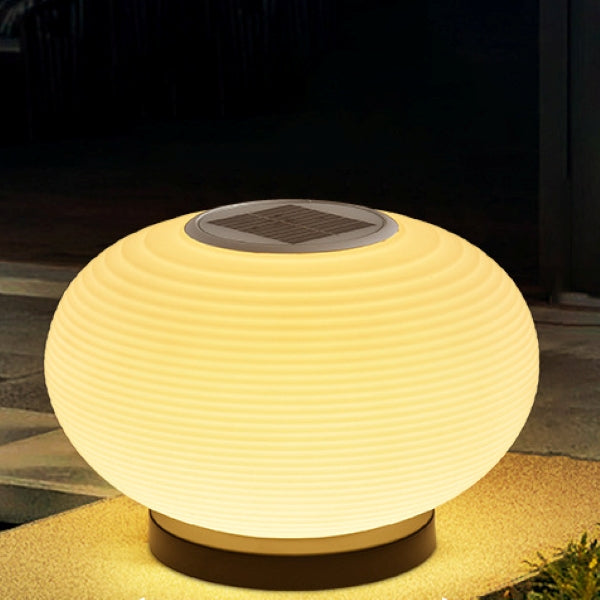 Lumière extérieure moderne minimaliste PE ovale à LED solaire et étanche pour jardin et patio 