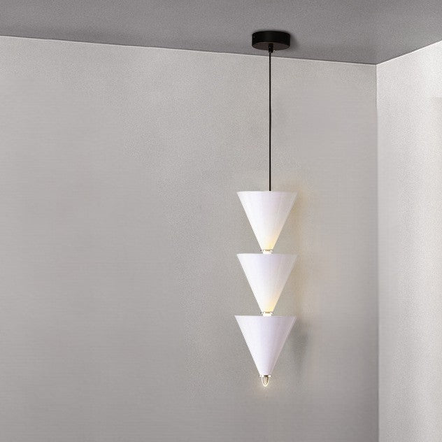 Suspension LED en métal et acrylique en forme de sablier conique nordique contemporain pour chambre et salon 