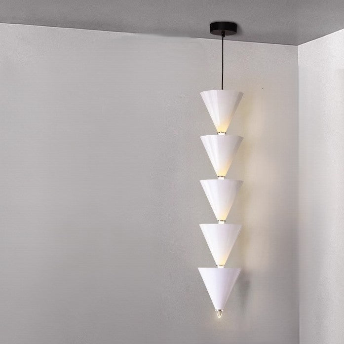 Suspension LED en métal et acrylique en forme de sablier conique nordique contemporain pour chambre et salon 