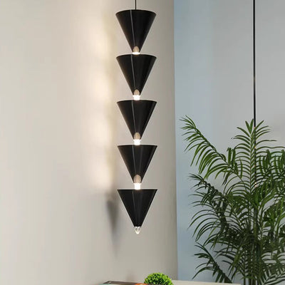 Suspension LED en métal et acrylique en forme de sablier conique nordique contemporain pour chambre et salon 