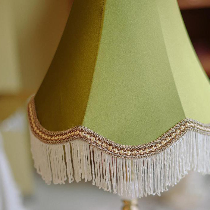 Traditional Vintage Brass &amp; Fabric Conical 1-Light Table Lamp For Bedroom And Living Room