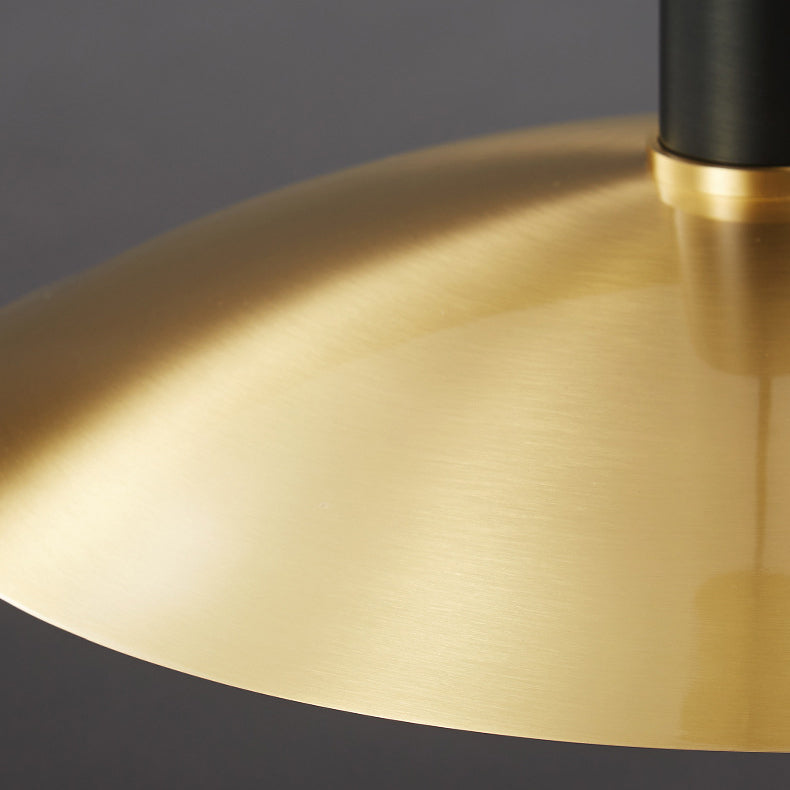 Lustre suspendu conique en laiton nordique contemporain à 1 lumière pour salle à manger, chambre et salon 