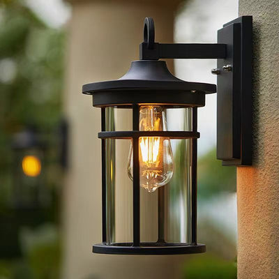 Traditionelle rustikale wasserdichte Wandleuchte aus Aluminiumguss & Glaszylinder mit 1 Licht für Außenbereich, Terrasse & Balkon 