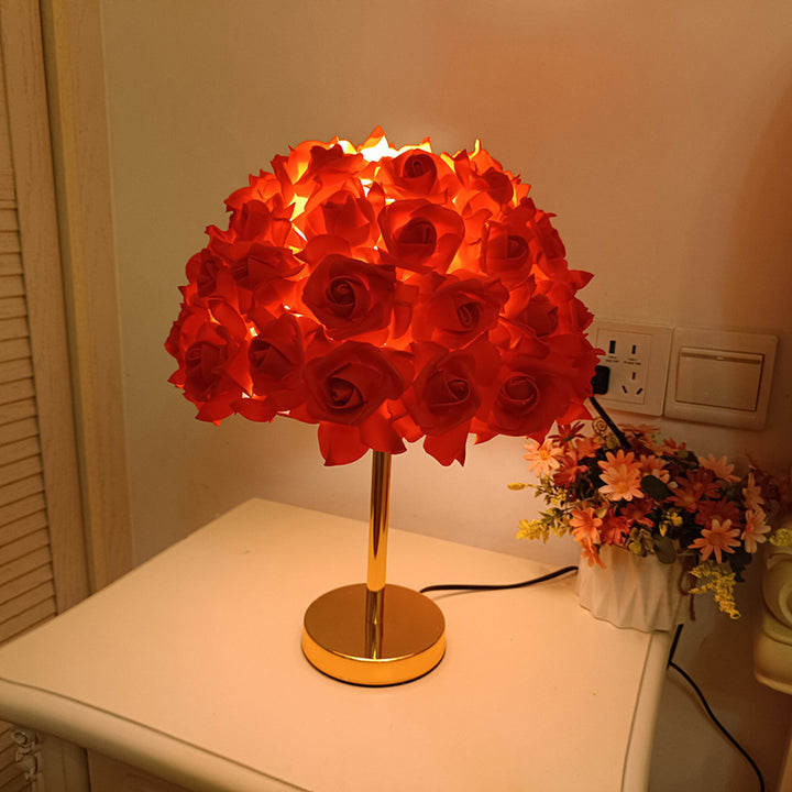 Lampe de table moderne Art Déco en métal et PVC en forme de rose à 1 lumière pour chambre et salon 