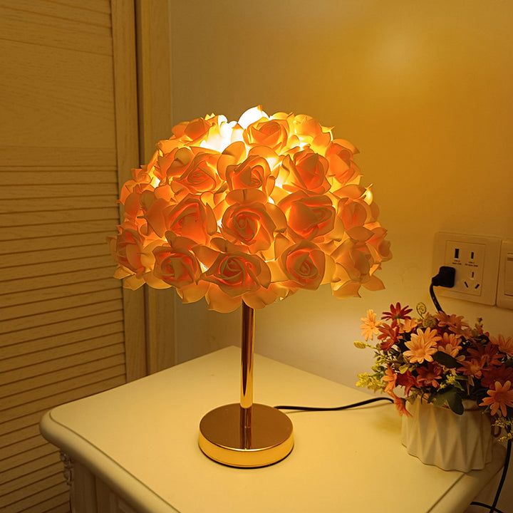 Lampe de table moderne Art Déco en métal et PVC en forme de rose à 1 lumière pour chambre et salon 