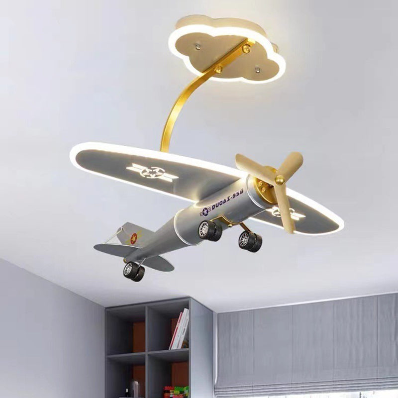 Zeitgenössische kreative Metall- und Acrylflugzeugform LED-Halbeinbau-Deckenleuchte für Kinderzimmer und Wohnzimmer 