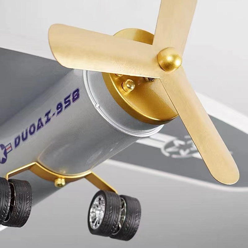 Zeitgenössische kreative Metall- und Acrylflugzeugform LED-Halbeinbau-Deckenleuchte für Kinderzimmer und Wohnzimmer 