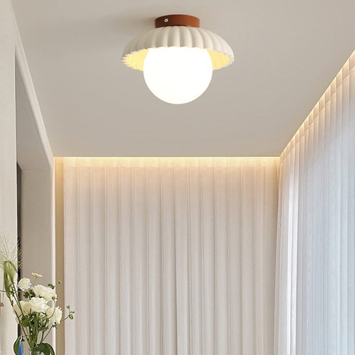 Zeitgenössische nordische Eisen- und Glas-Runde 1-Licht-Halbeinbau-Deckenleuchte für Flur, Schlafzimmer &amp; Eingangsbereich 