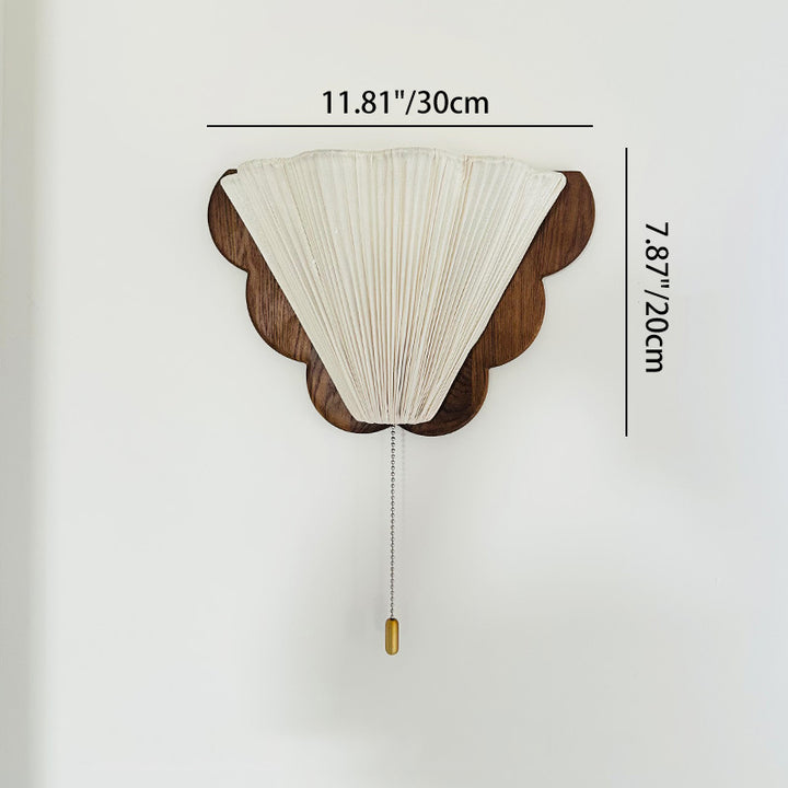 Traditionelle französische Holz- und Stoff-Wandlampe in Schmetterlingsform mit 1 Licht für Schlafzimmer & Wohnzimmer 