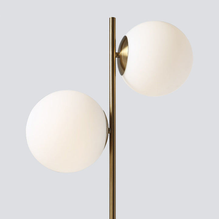 Zeitgenössische nordische Marmor-Metall- und Glas-Rund-Stehlampe mit 2 Lichtern für Wohnzimmer und Schlafzimmer 