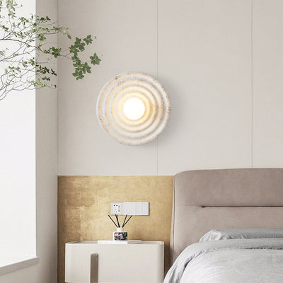 Applique murale contemporaine nordique en verre résine ronde à 1 lumière pour chambre et salon 