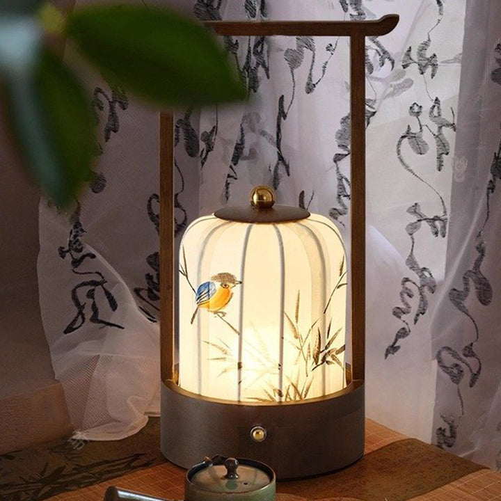 Lámpara de mesa LED con carga USB de tela, madera de roble, forma cilíndrica, diseño tradicional chino de flor de ciruelo, hojas de bambú y caqui, para salón y dormitorio 