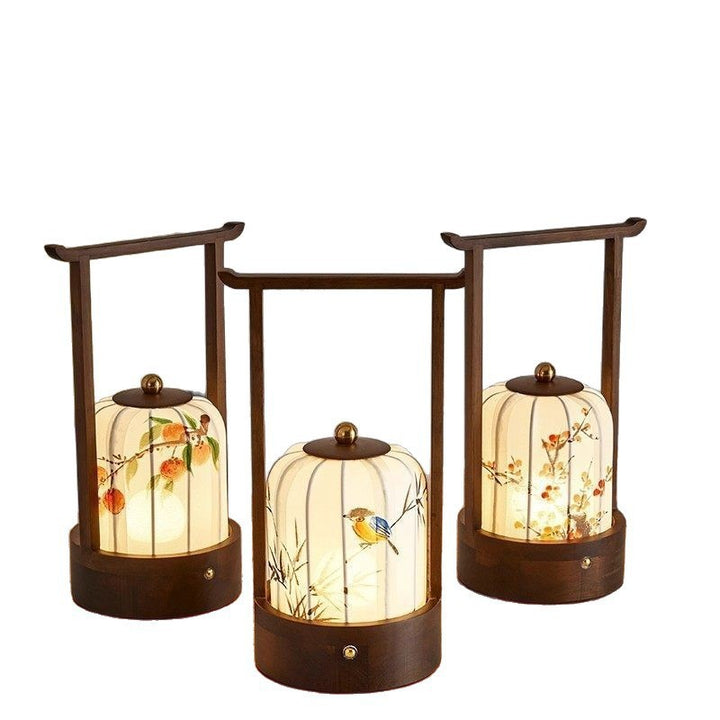 Lámpara de mesa LED con carga USB de tela, madera de roble, forma cilíndrica, diseño tradicional chino de flor de ciruelo, hojas de bambú y caqui, para salón y dormitorio 